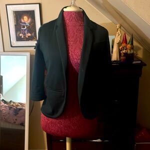 Lauren Conrad size 0 green blazer. Fits like a 4.